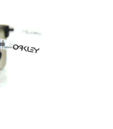 Очки OAKLEY 9374 937402